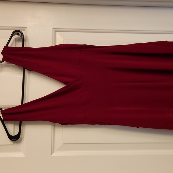 Mother of the groom Burgandy dress - Picture 3 of 3